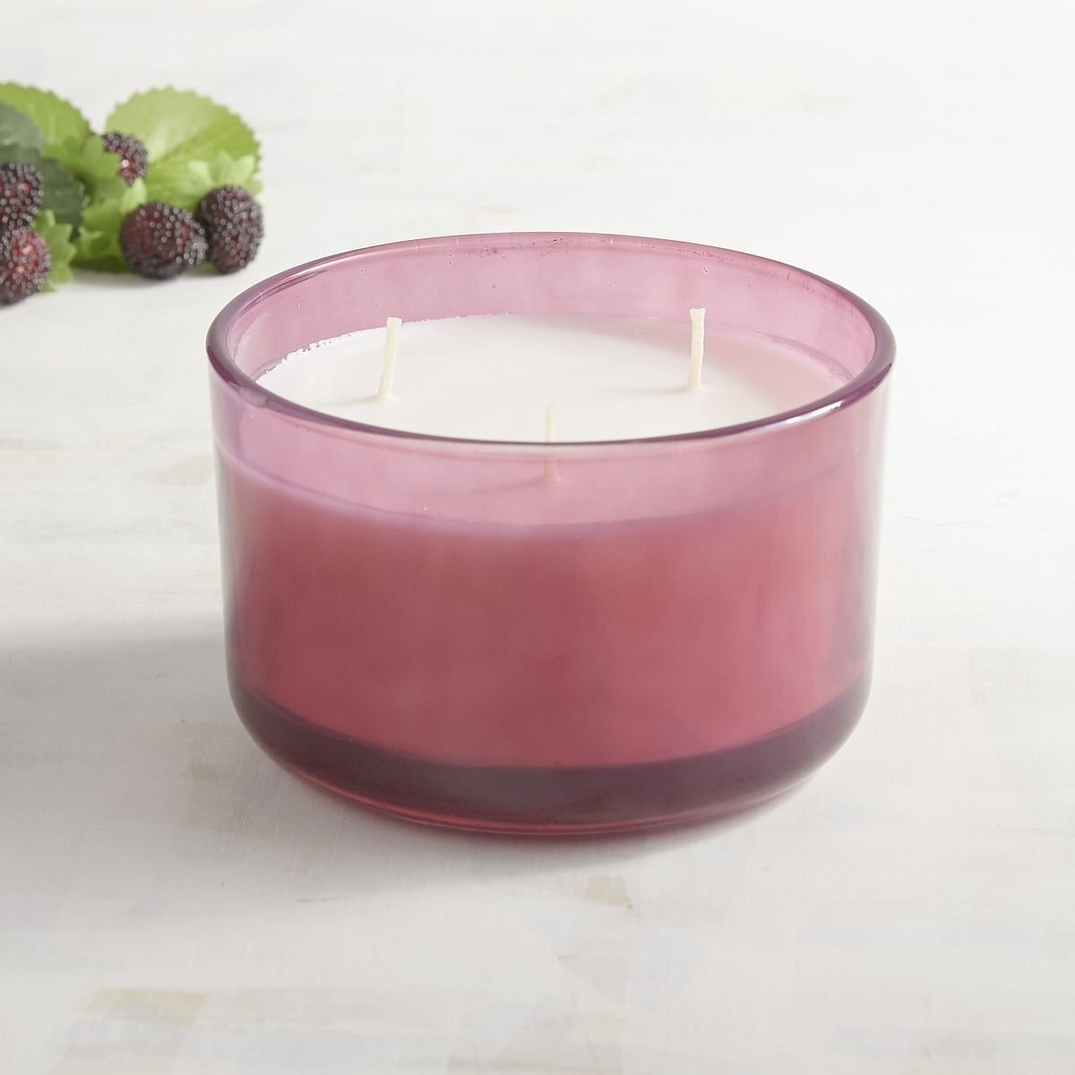 Vela en Contenedor Blackberry Sangria Pier 1 Imports