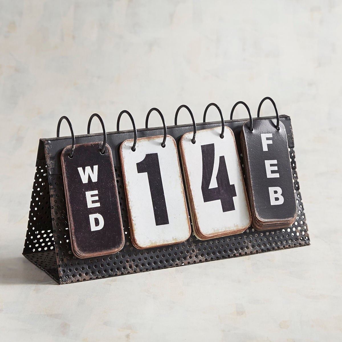 Calendario Metal Pier 1 Imports