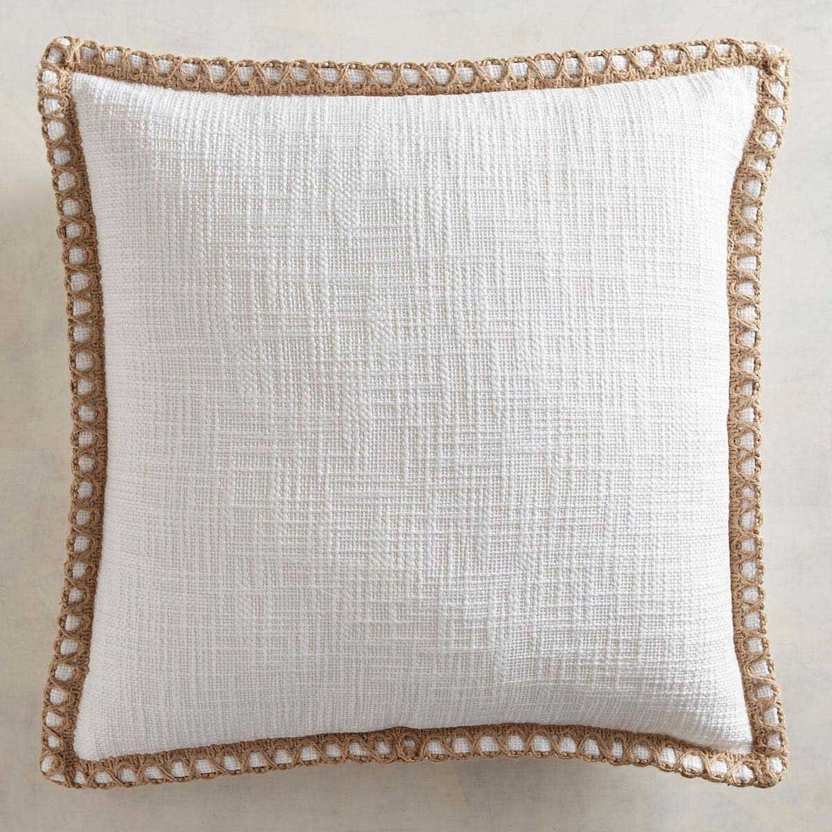 Cojín Chunky Jute White Pier 1 Imports