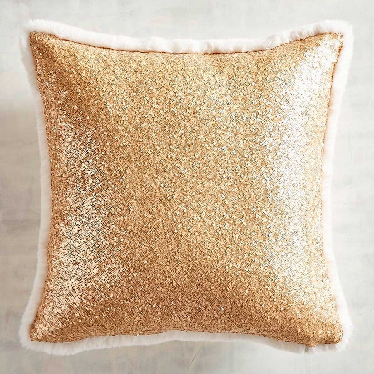 Cojín Reversible Sequin Fur Gold Pier 1 Imports
