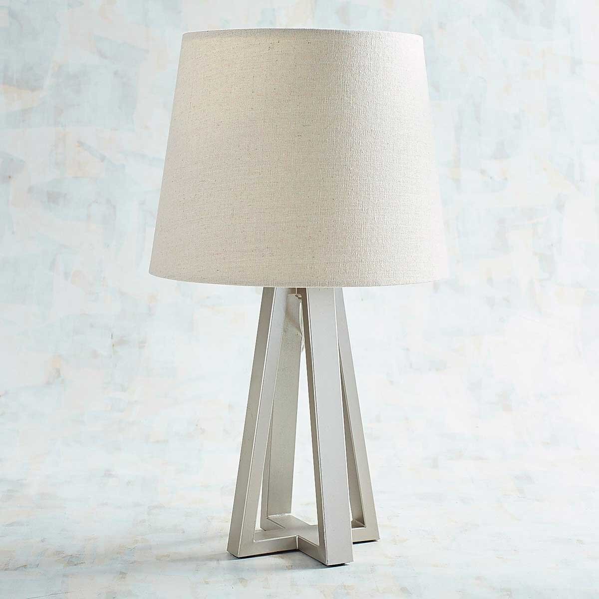 Lampara de Mesa Brushed Steel - Pier 1 Imports