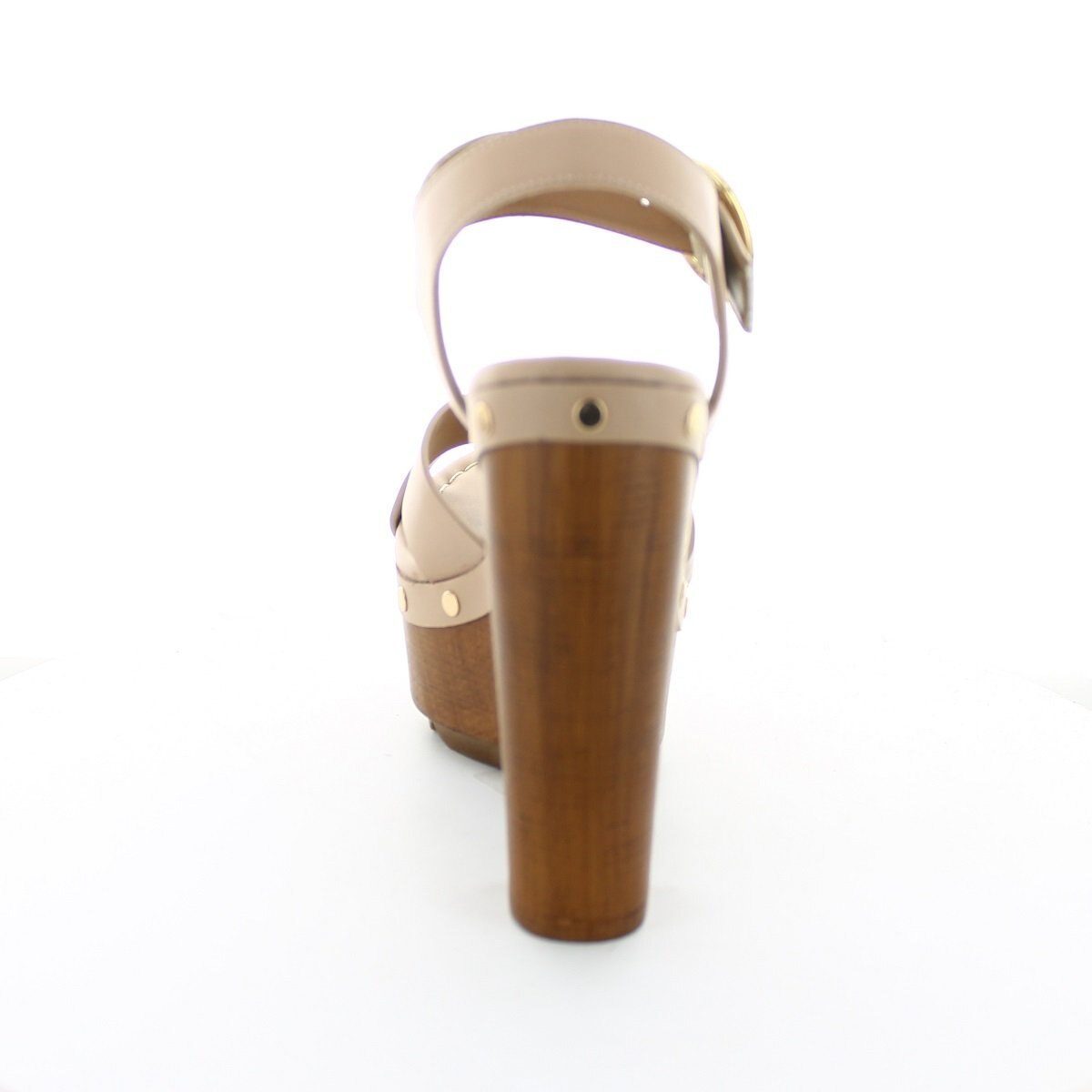 Sandalia Beige con Aplicaciones Plataforma Gillio