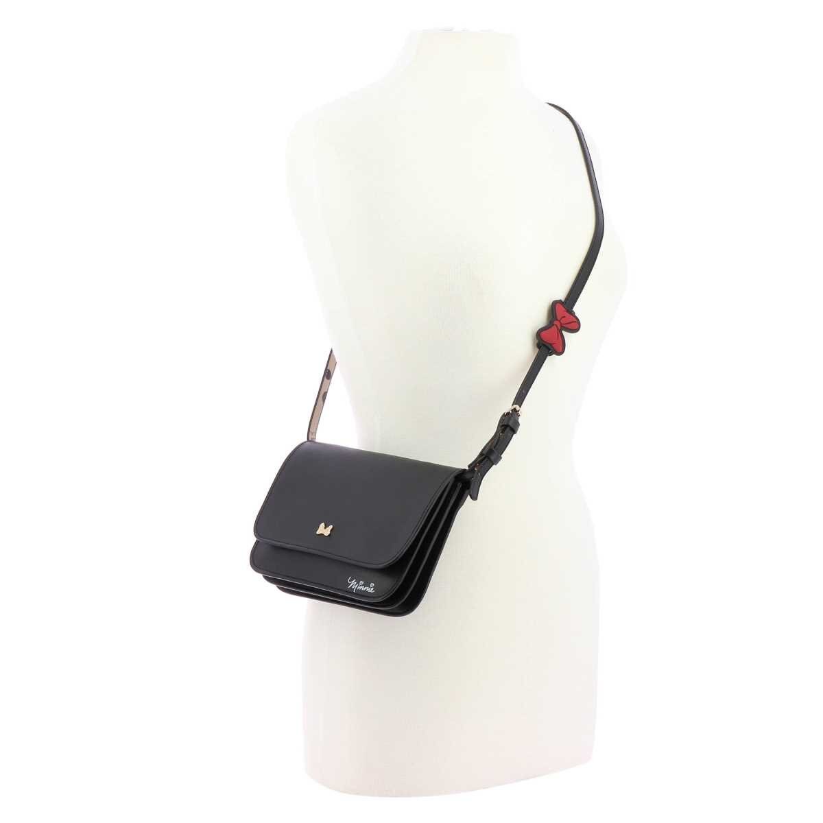 Crossbody Negro con Detalle de Minnie Mouse W Capsule