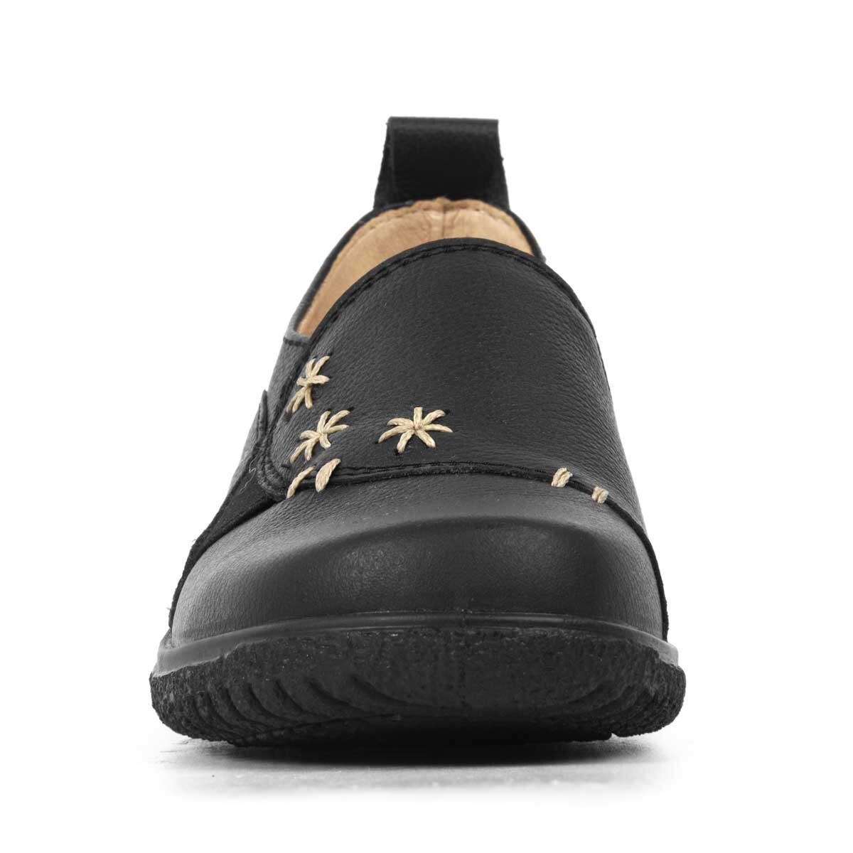 Zapato con Bordado y Ajuste Resorte Brantano