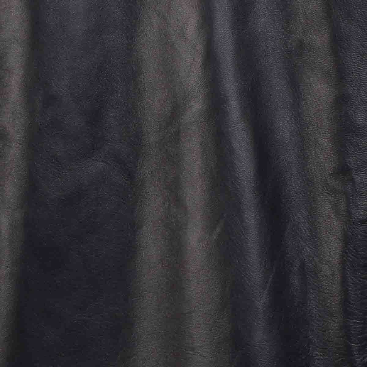 Chamarra de Piel Color Negro Carlo Corinto