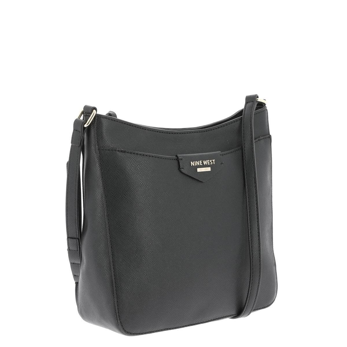 Satchel Negro con Aplicación en Metal Nine West