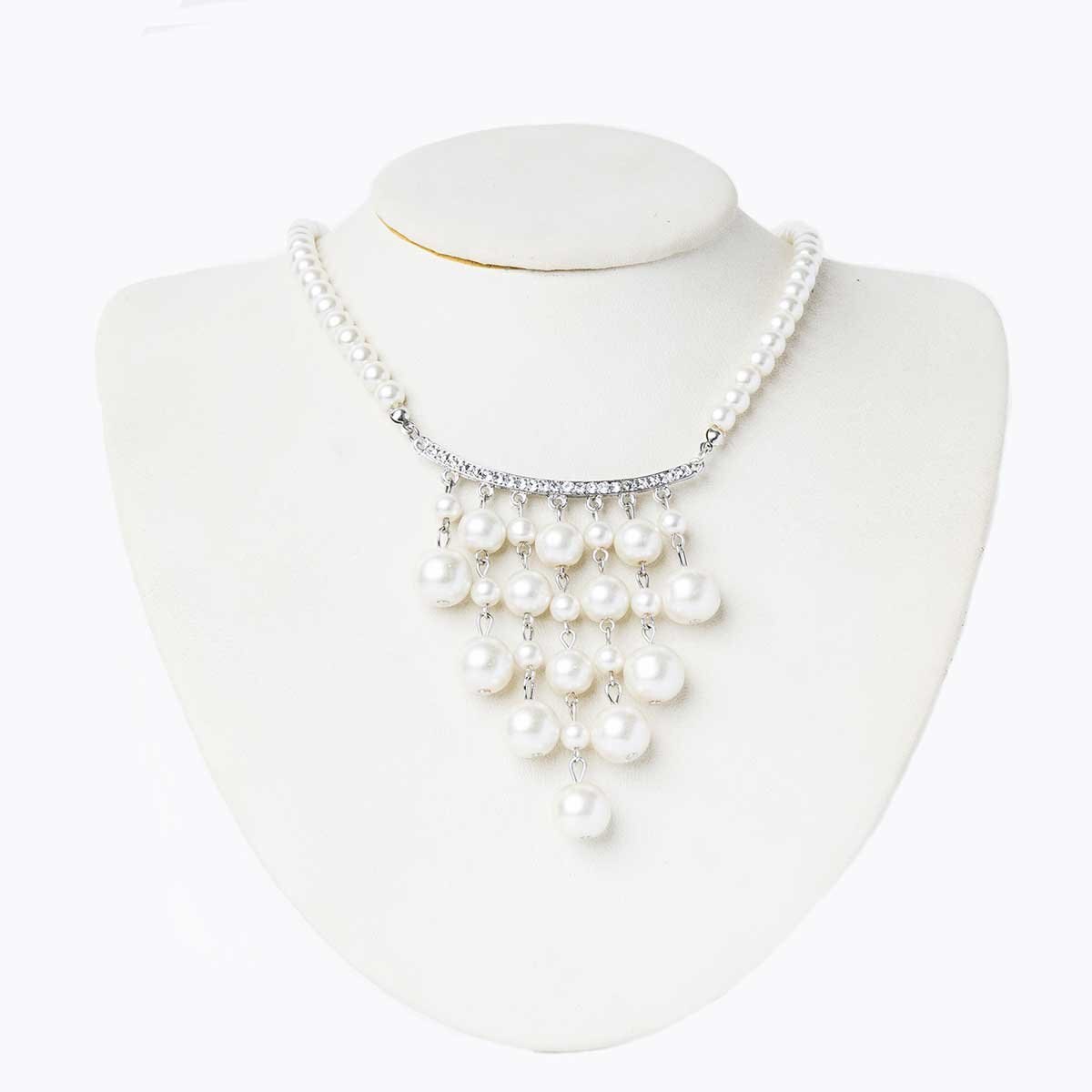 Juego Aretes Y Collar Cadena Y Racimo de Perlas Blancas Wonder Charms