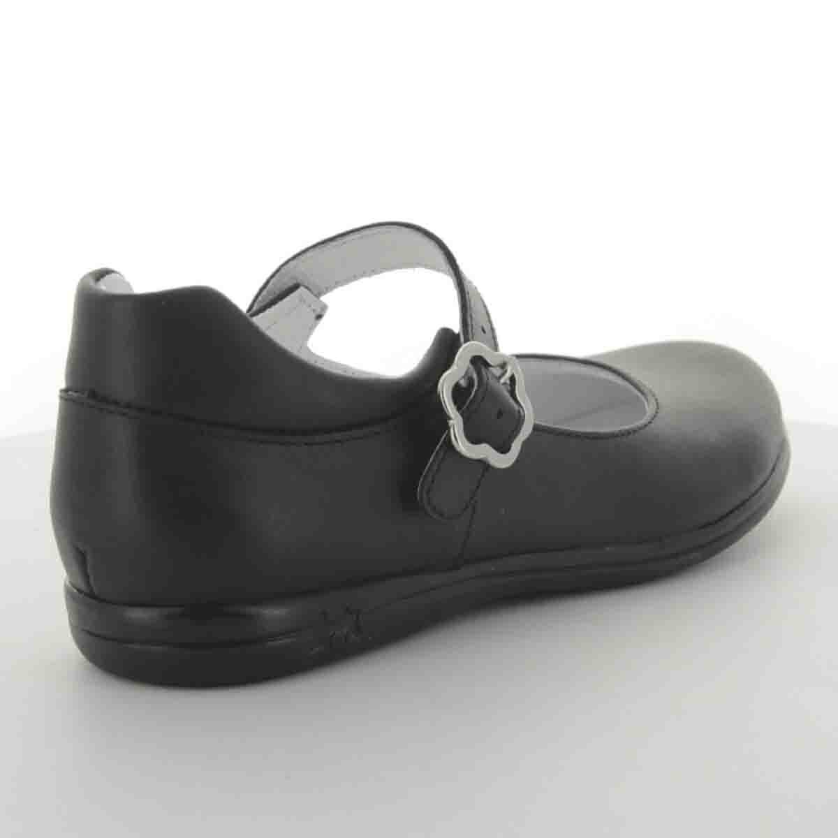 Zapato Escolar Liso con Hebilla Chabelo