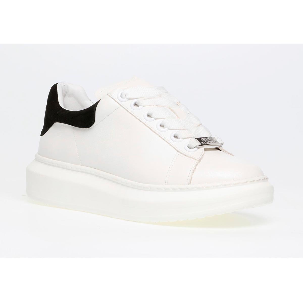 Tenis Blanco con Agujeta Y Plataforma Steve Madden