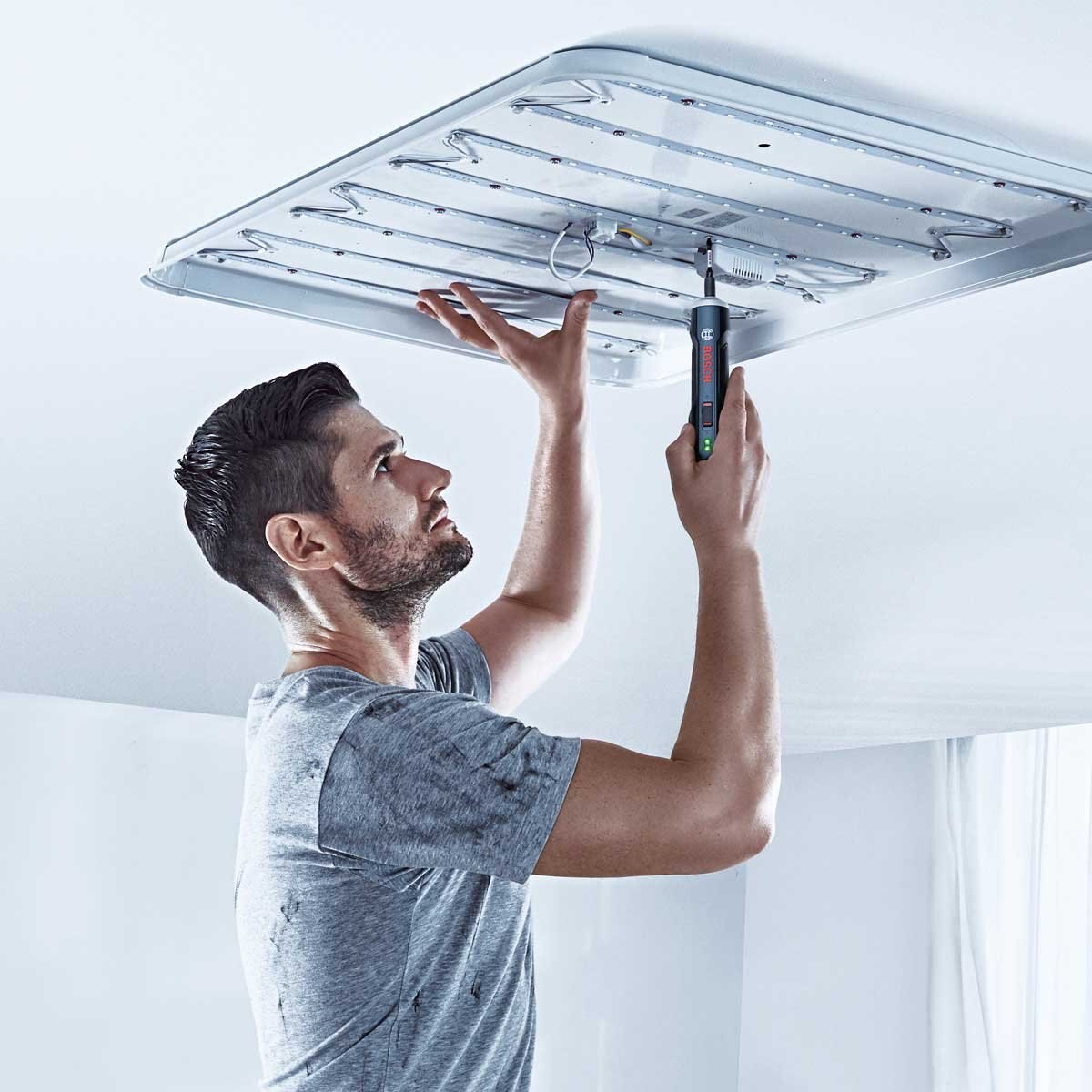 Combo Rotomartillo 450 W y Atornillador Go Bosch