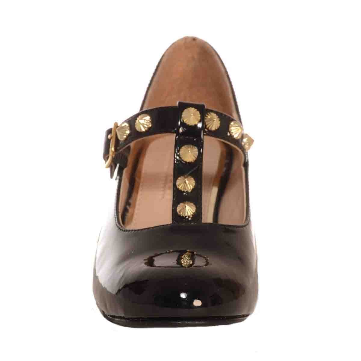 Zapatilla de Charol Negro con Estoperoles Cristeen