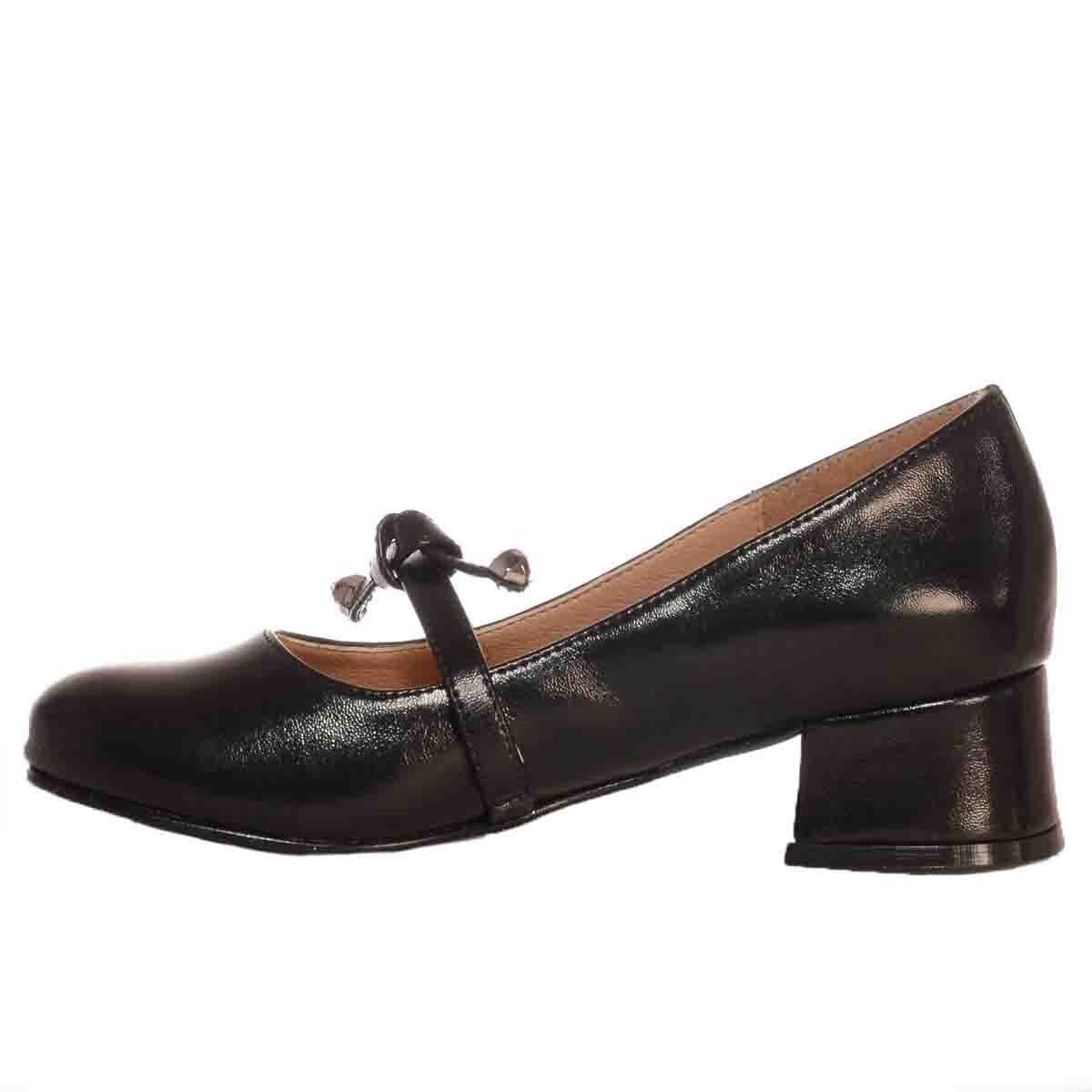 Zapatilla Cabra Tira Nudo Negro Cristeen
