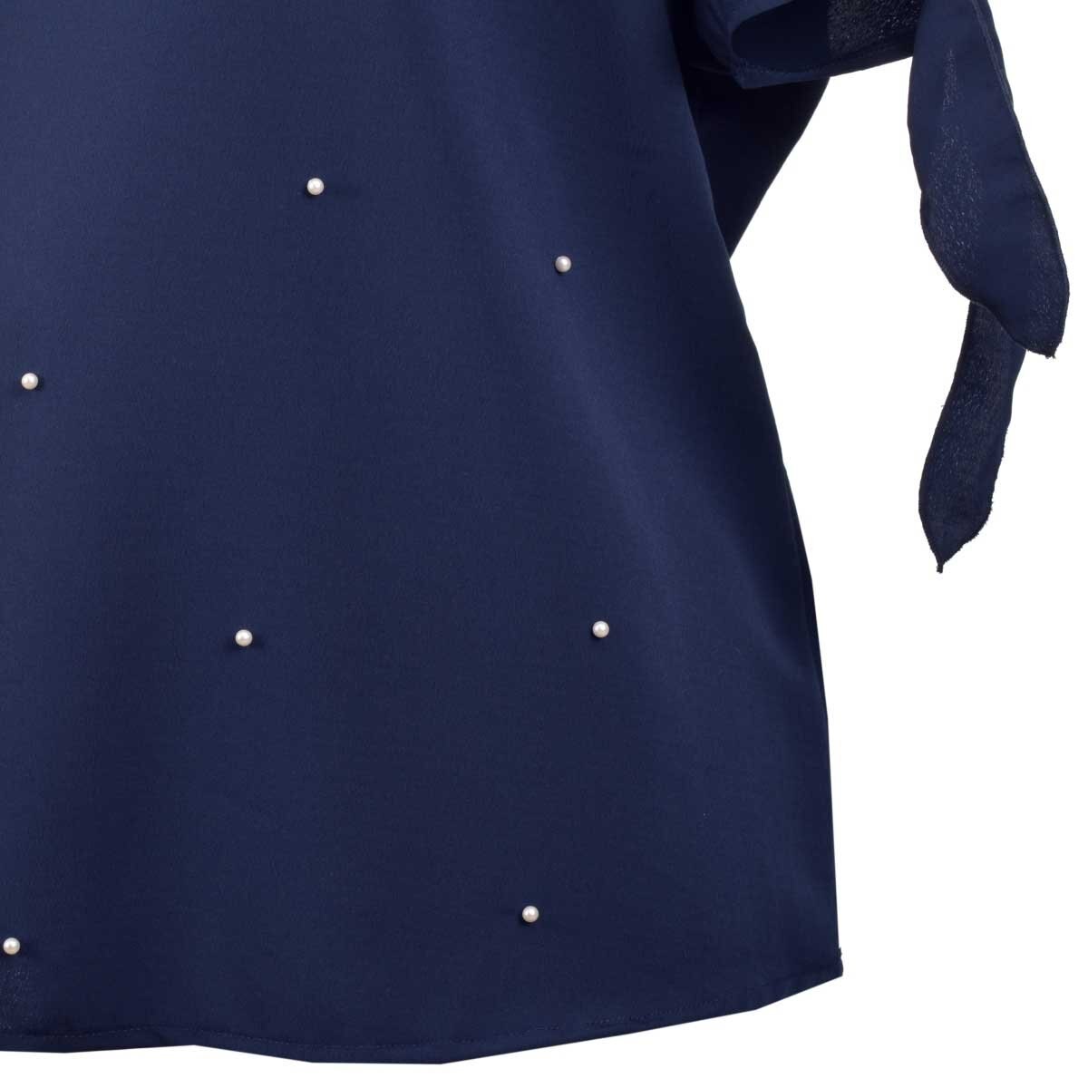 Blusa para Dama Manga Corta con Aplicación al Frente Nine To Go