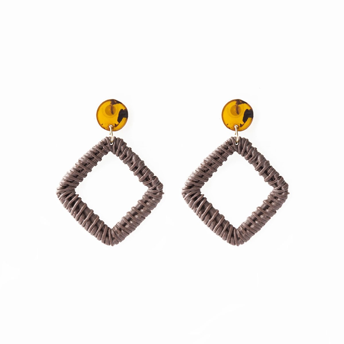 Aretes Rombos Tejidos Café Wonder Charms