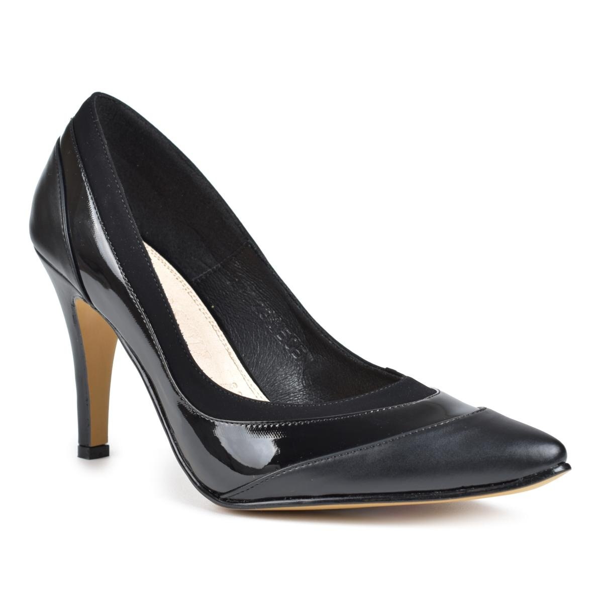 Zapatilla Puntal Apiezada Color Negro C2C
