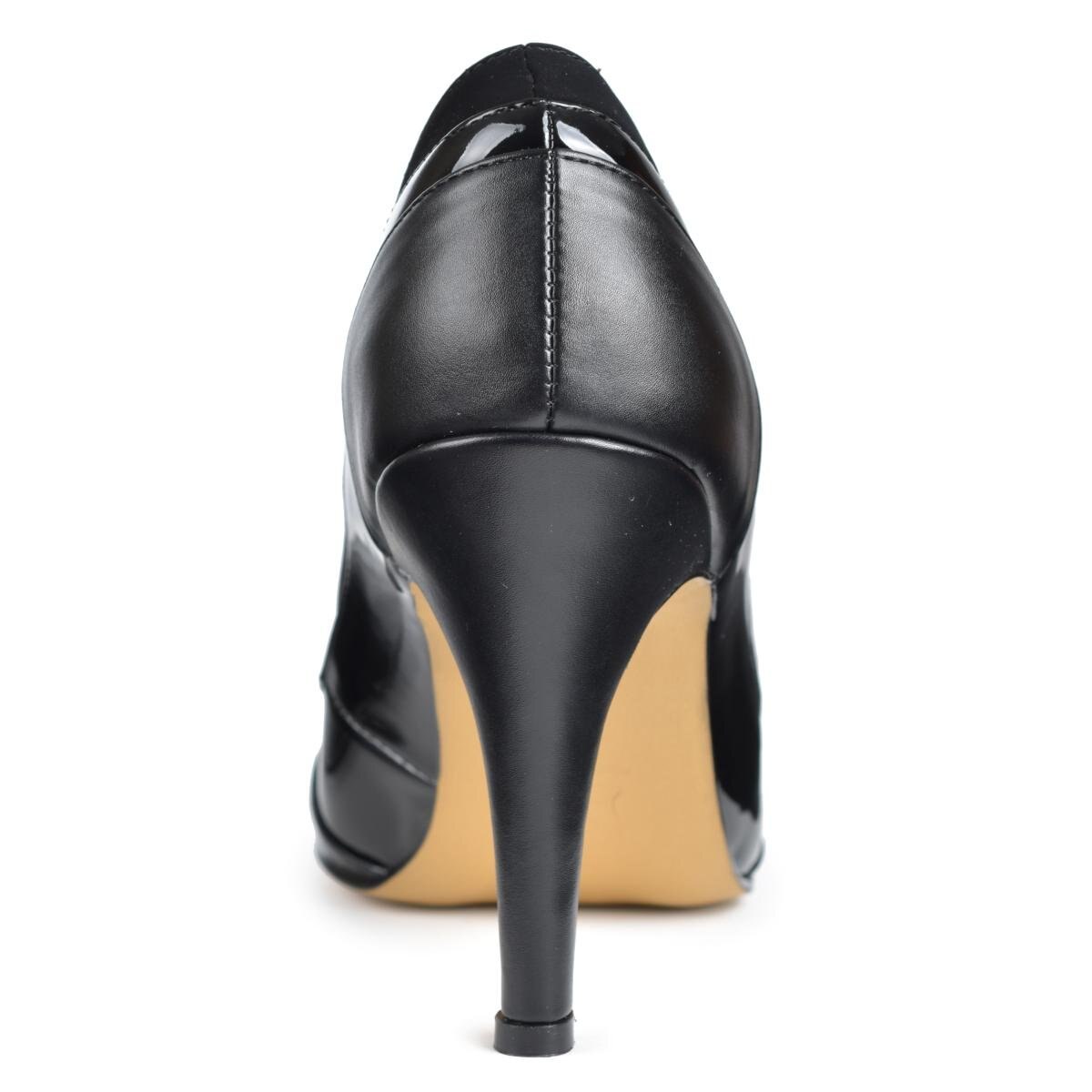Zapatilla Puntal Apiezada Color Negro C2C