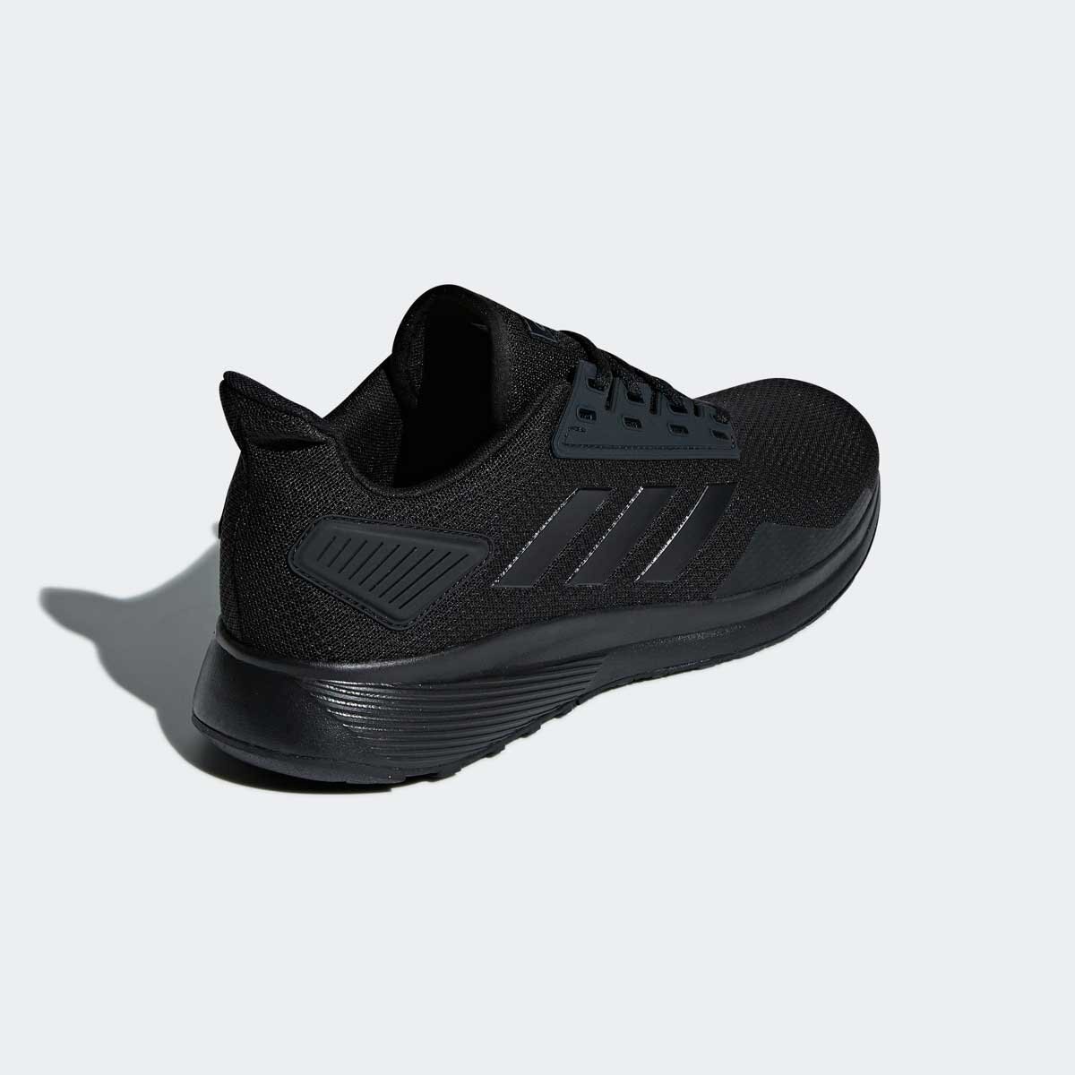 tenis negro adidas