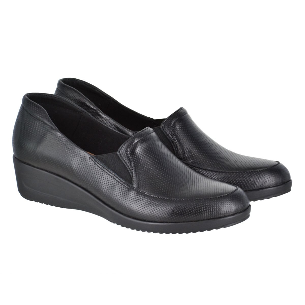 Mocasín Cuña con Ajuste de Resorte Color Negro Joyce