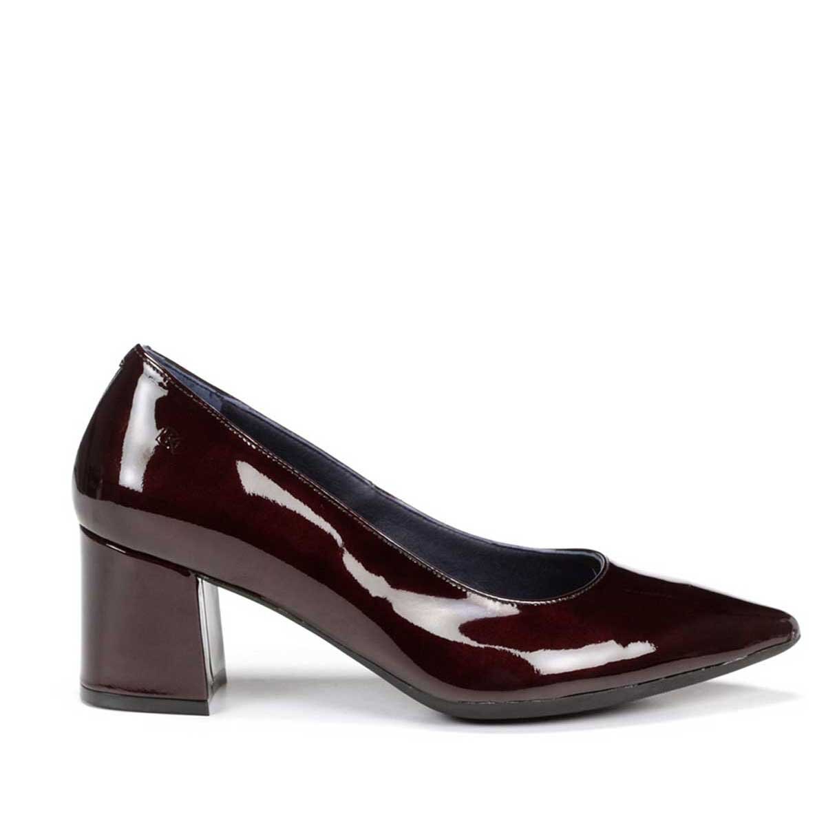 Zapatilla Puntal Vino con Tacón Dorking