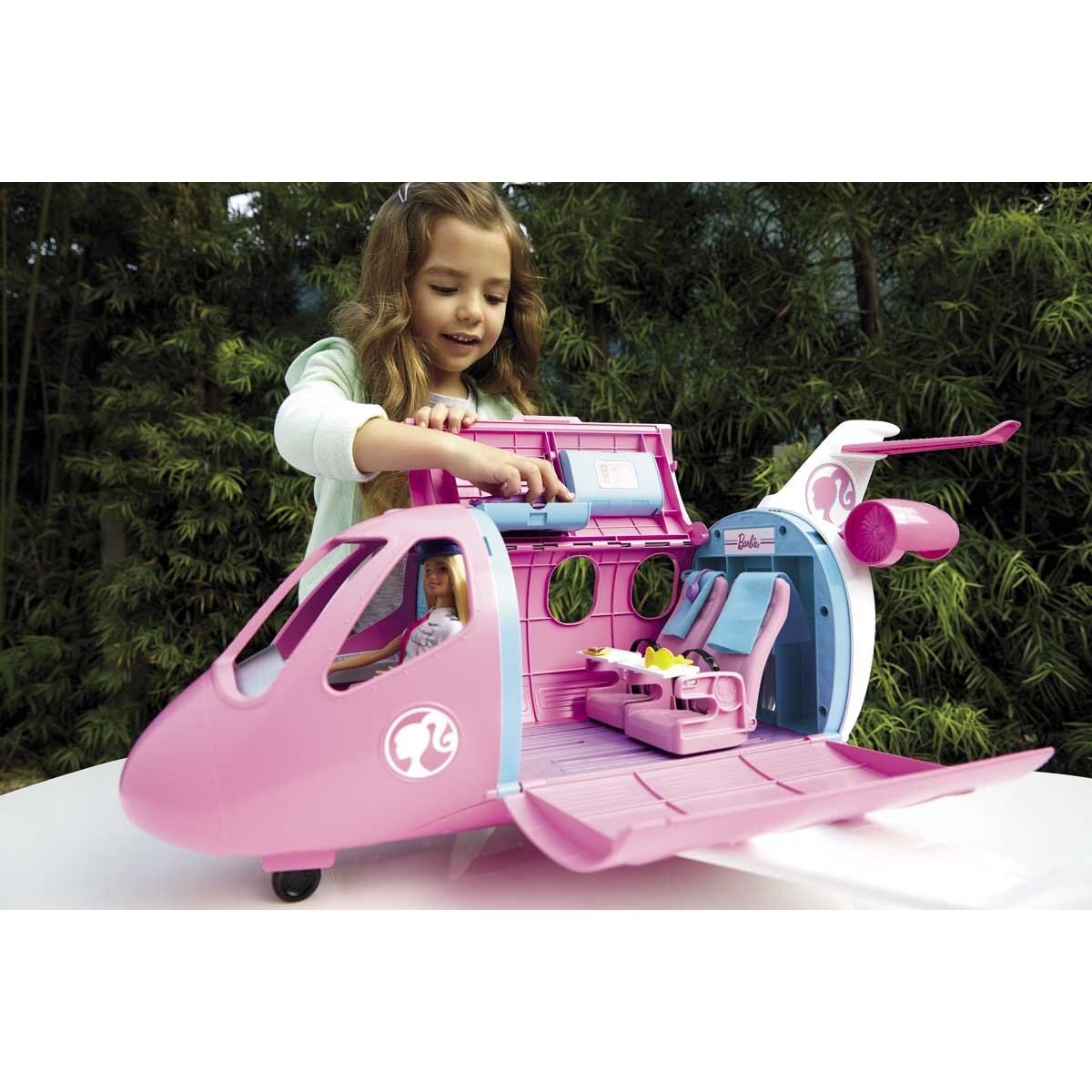 El avion de barbie online