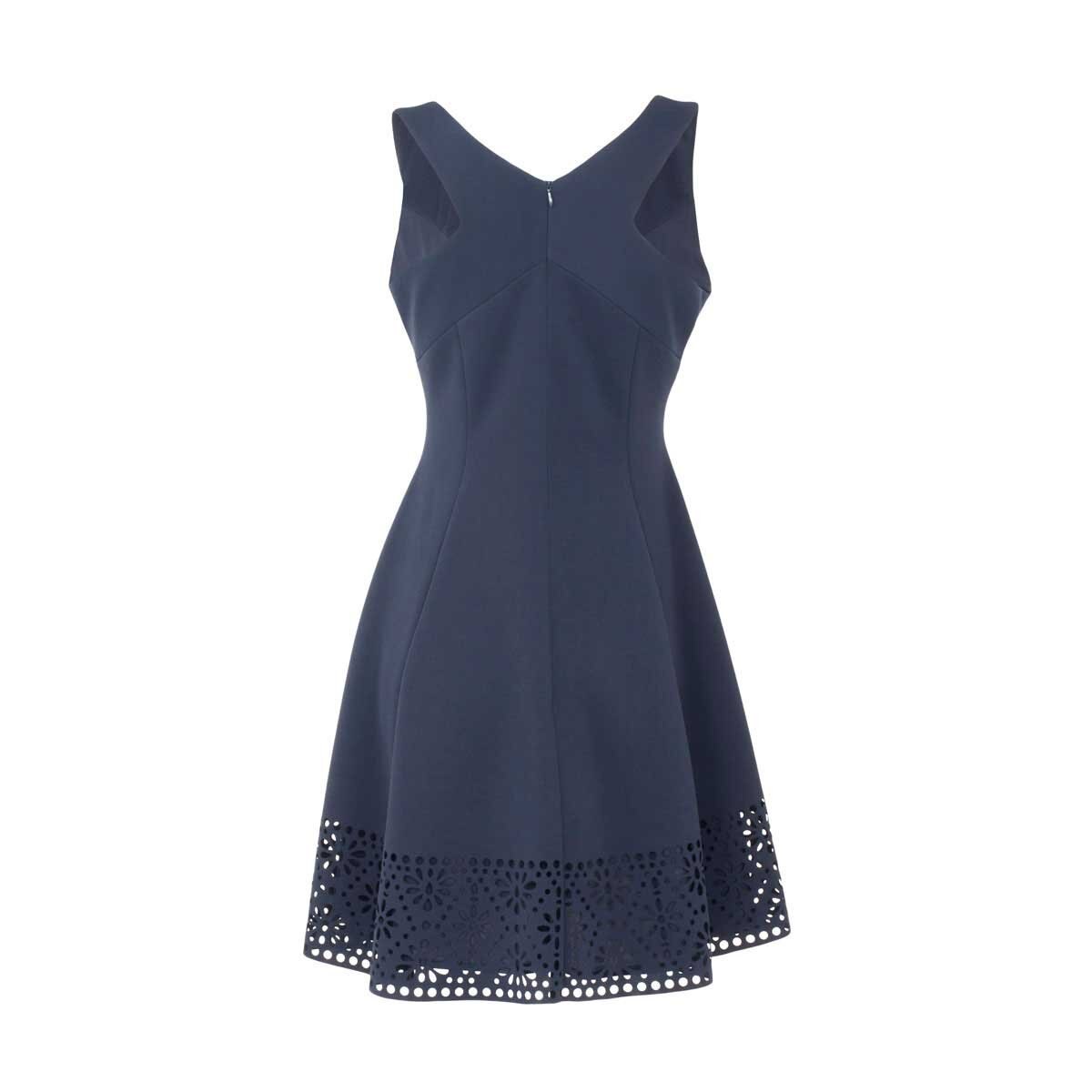 Vestido Escote V Y Calado Del Ruedo Noshe