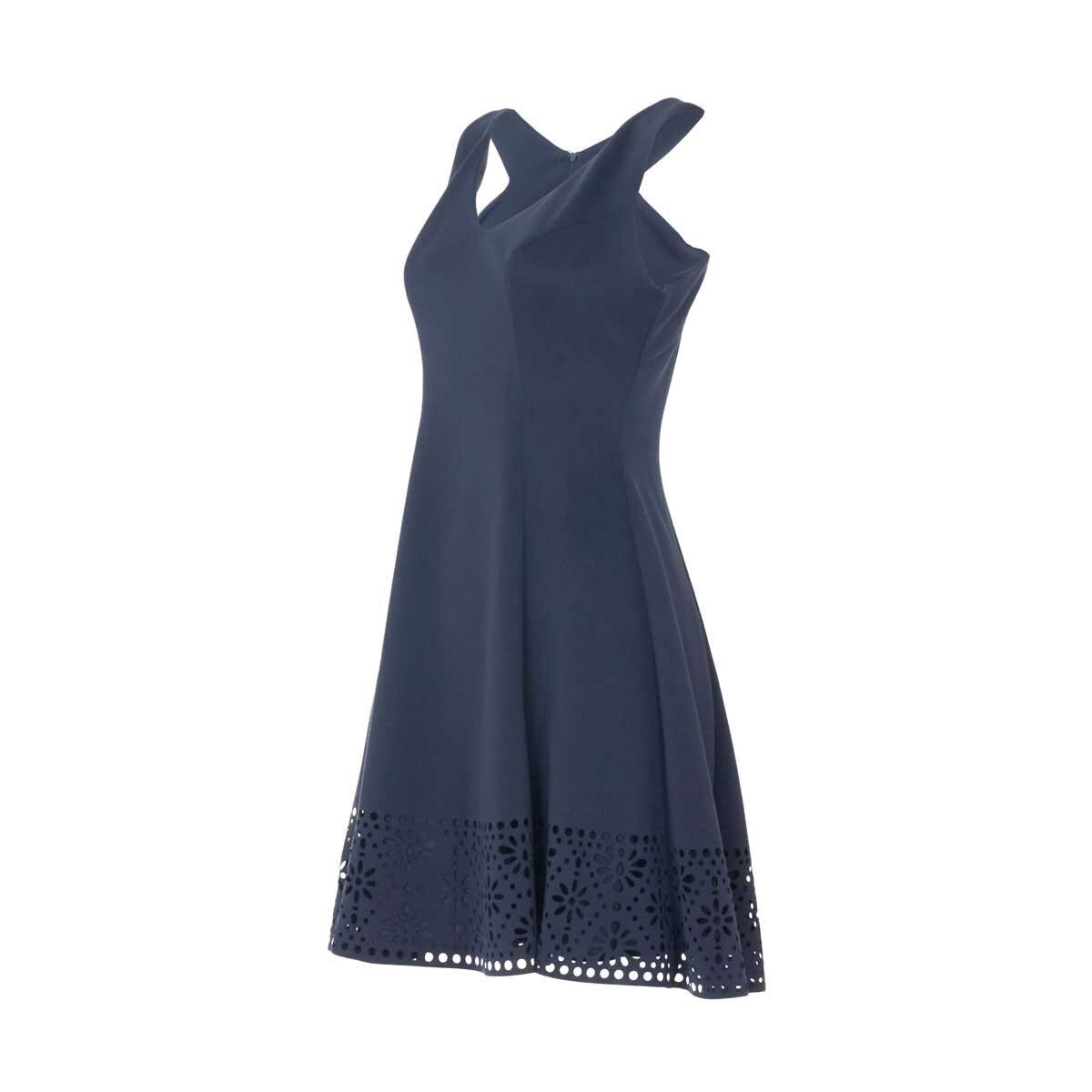 Vestido Escote V Y Calado Del Ruedo Noshe