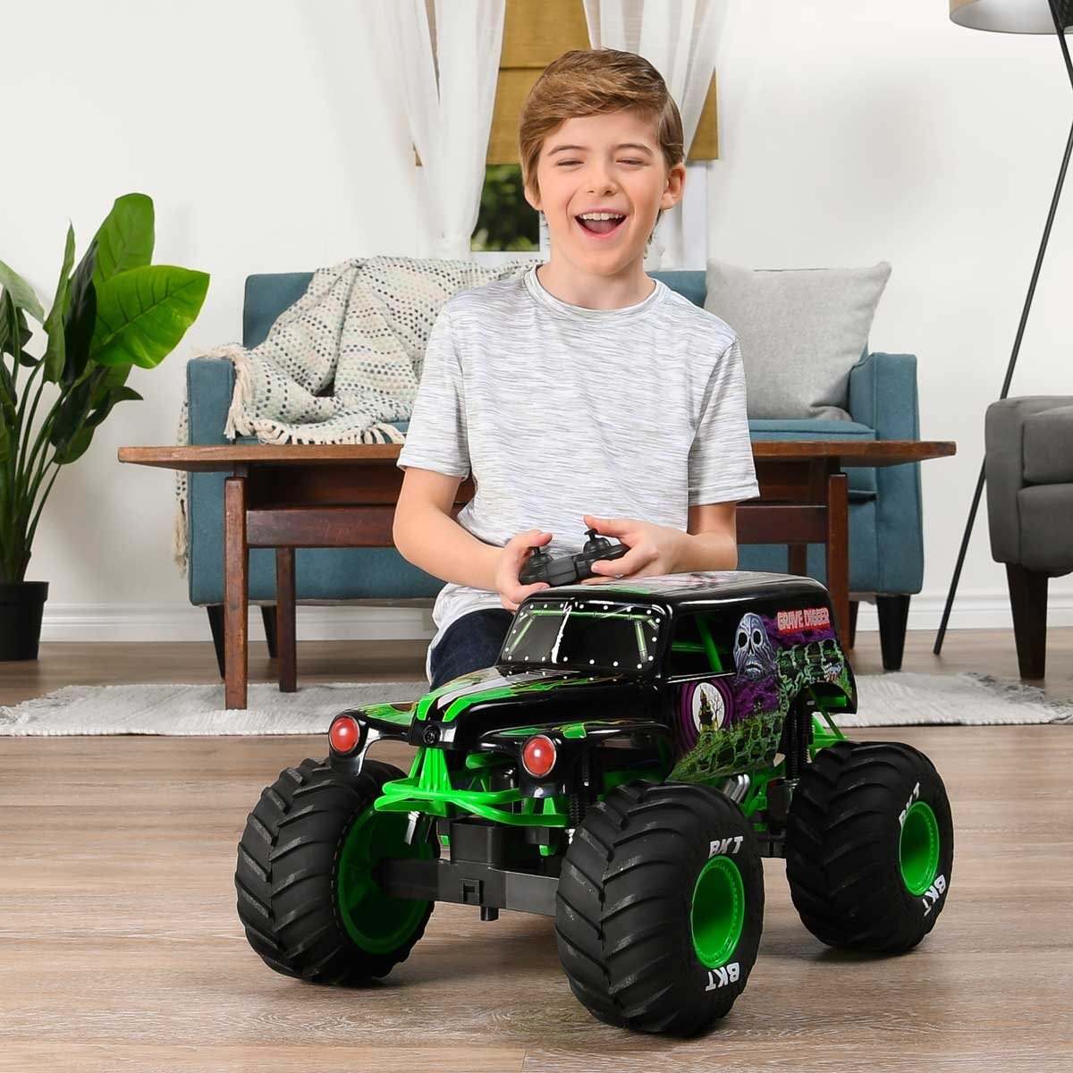 Jam Rc 1:10 Grave Digger Spin Master