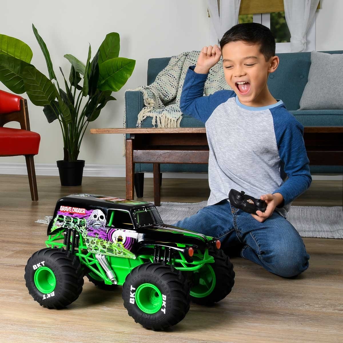 Jam Rc 1:15 Grave Digger Spin Master