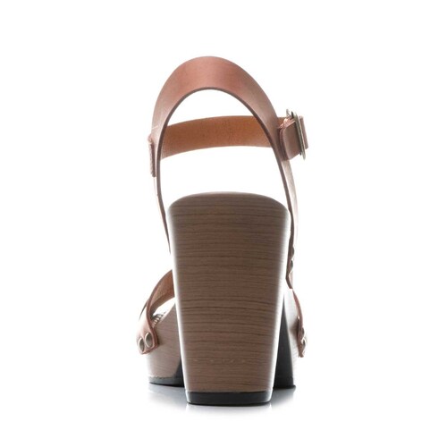 Sandalia Tiras con Plataforma de Madera Color Café Xoxo