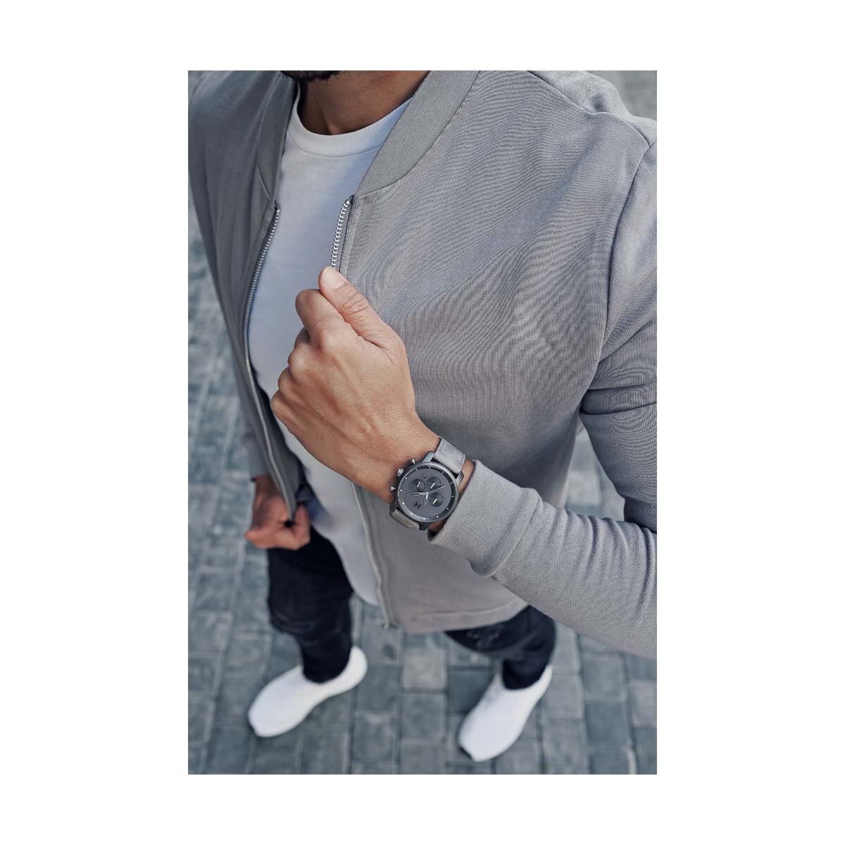 Reloj Gris con Carátula Gris para Caballero Mvmt Chrono