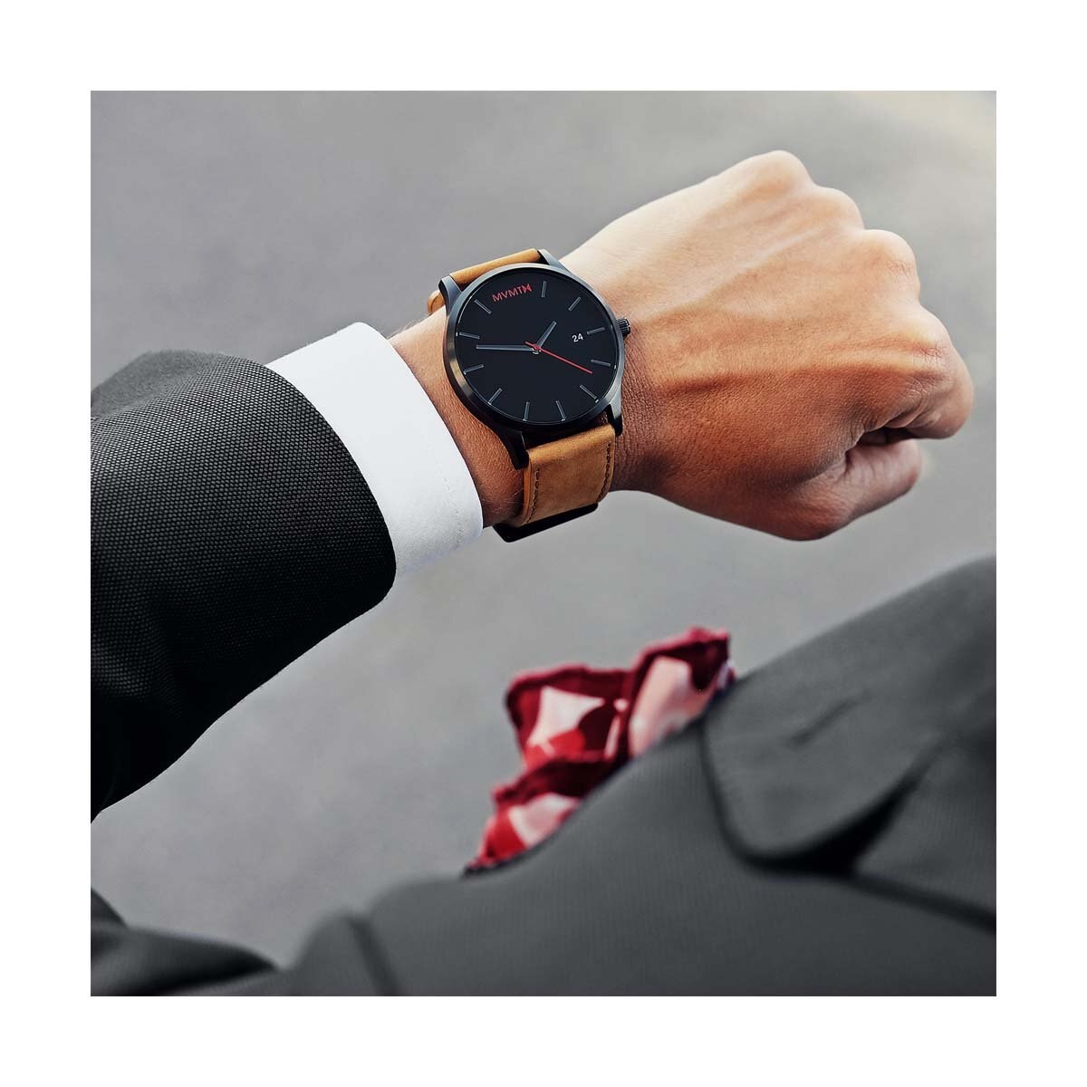 Reloj de Piel Marrón con Carátula Negra para Caballero Mvmt Classic