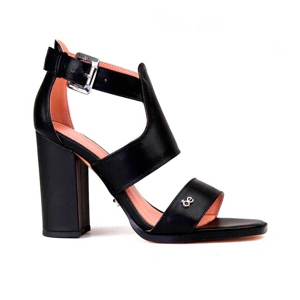 Sandalia Negra con Detalle en Tacón Cloe
