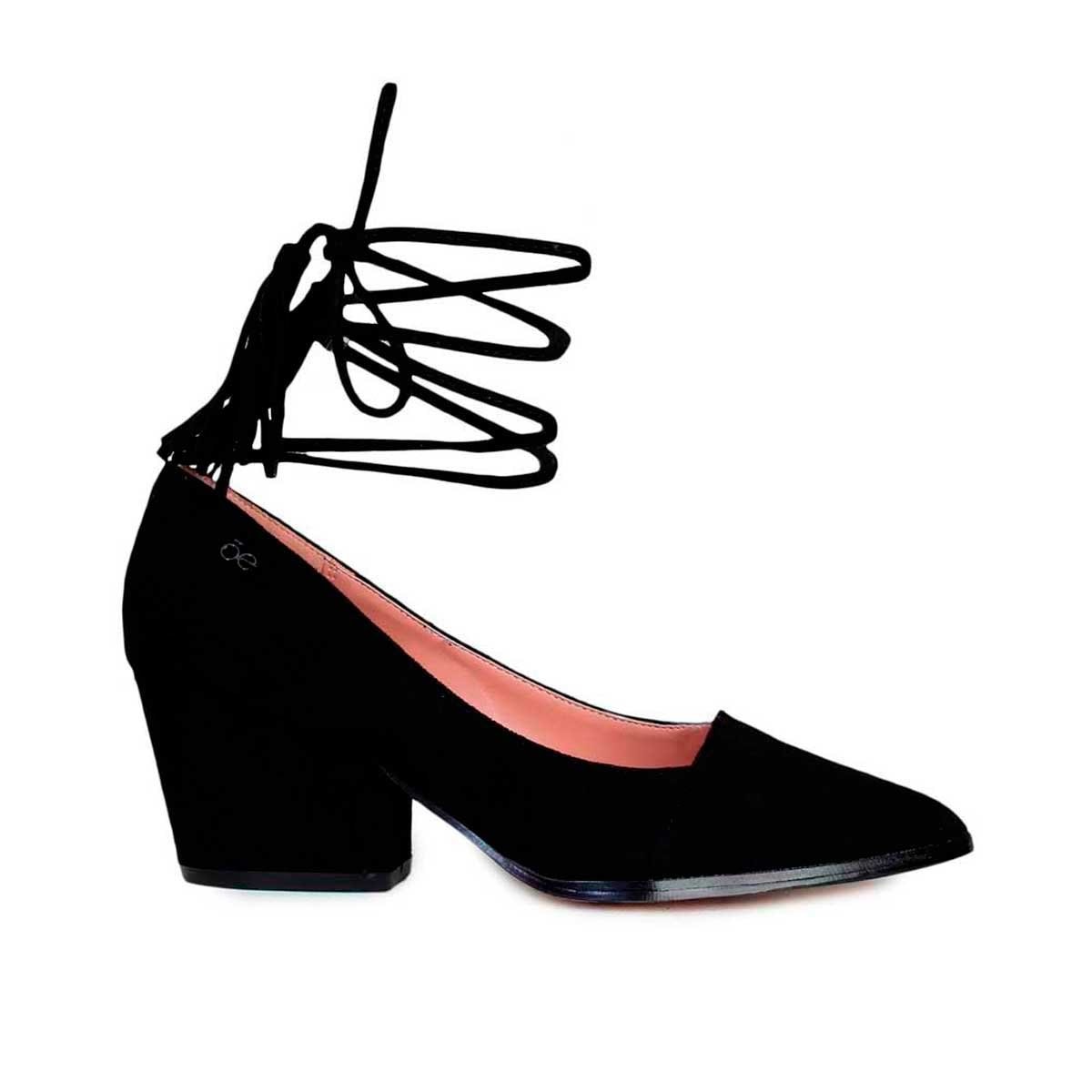Zapatilla Negra con Pulsera Y Tacón Geométrico Cloe