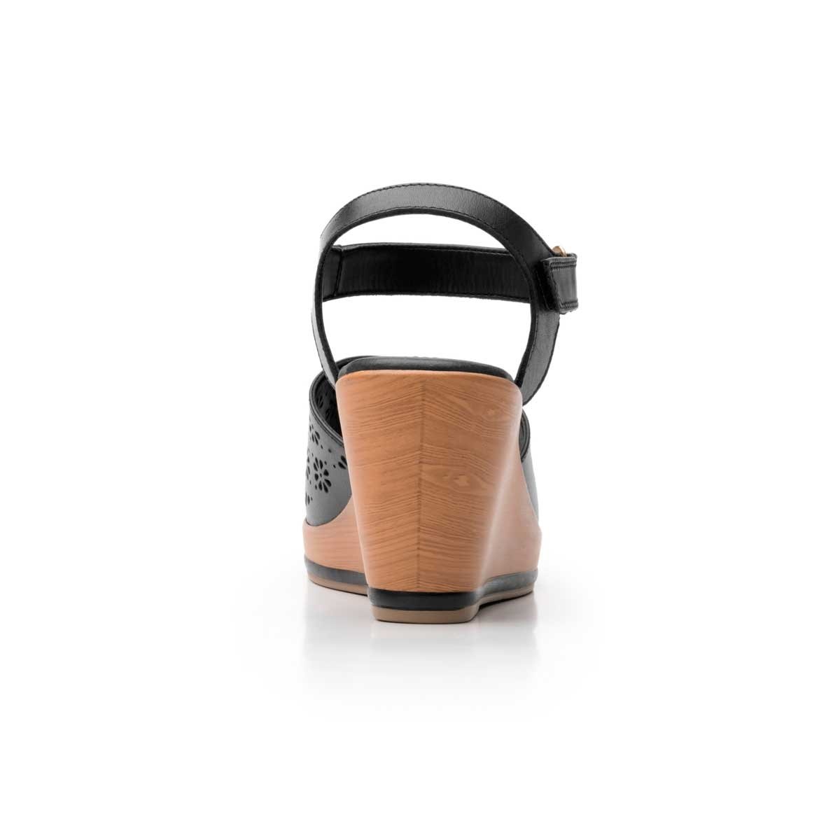 Sandalia Negra con Tira Ancha Flexi
