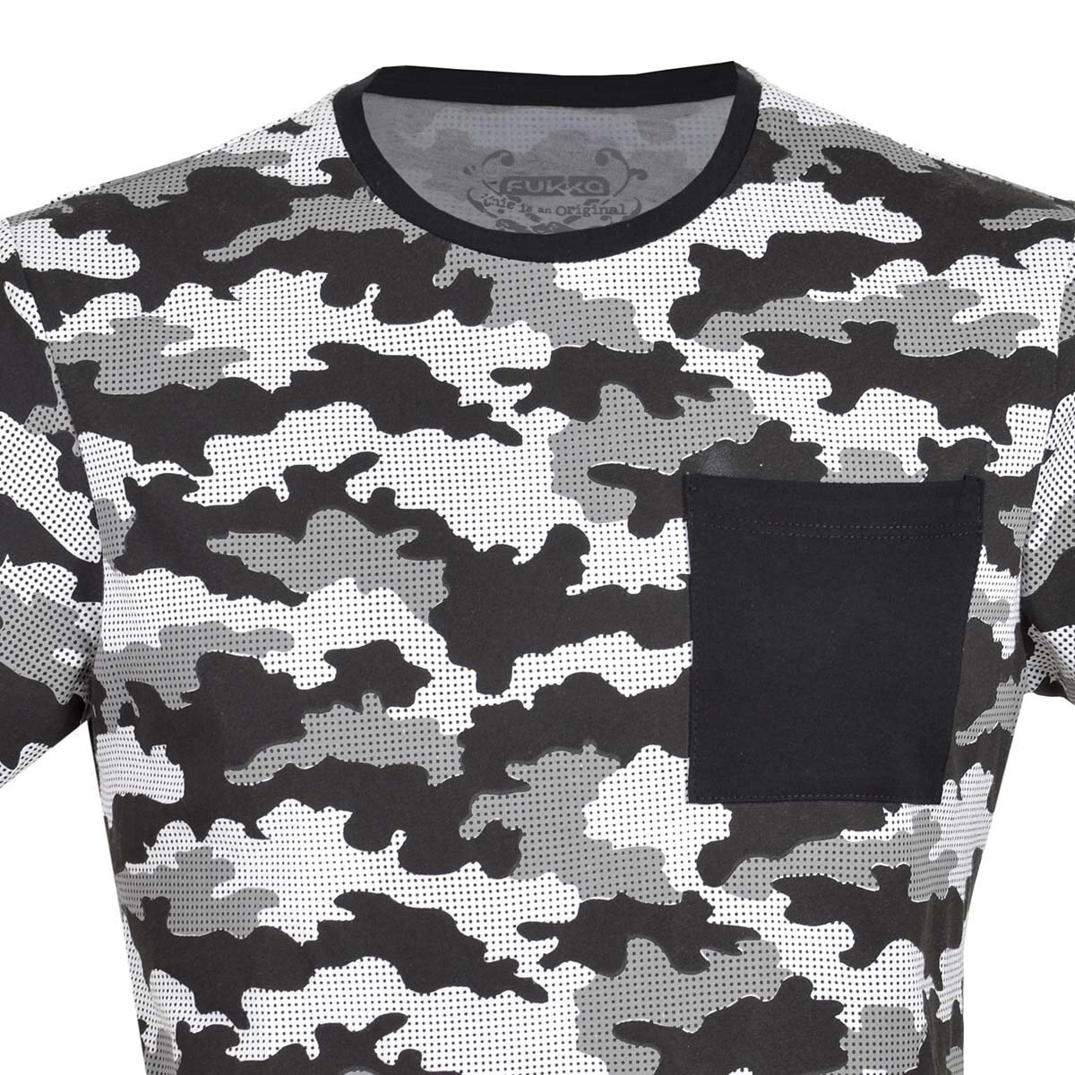 Playera con Estampado Camuflaje Y Bolsa Fukka para Caballero