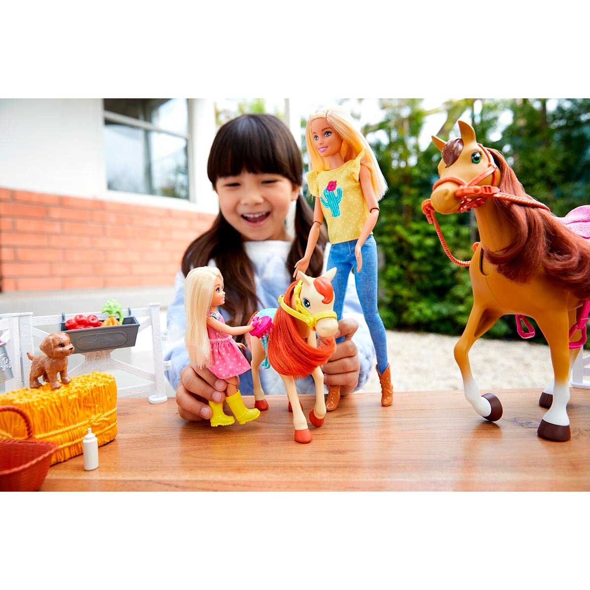 Barbie con best sale caballo y chelsea