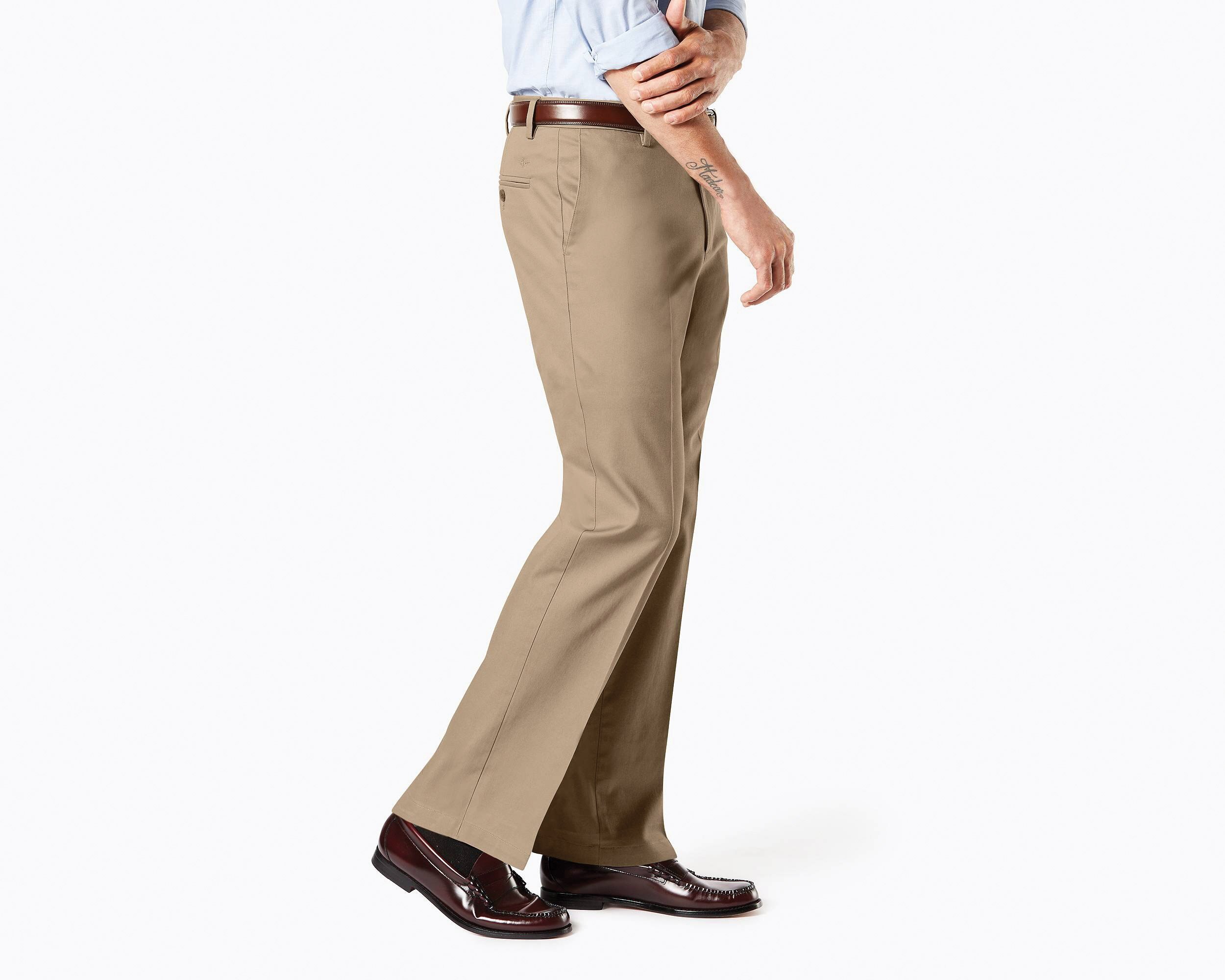 Pantalón Básico de Vestir Café Claro Straight Dockers para Caballero
