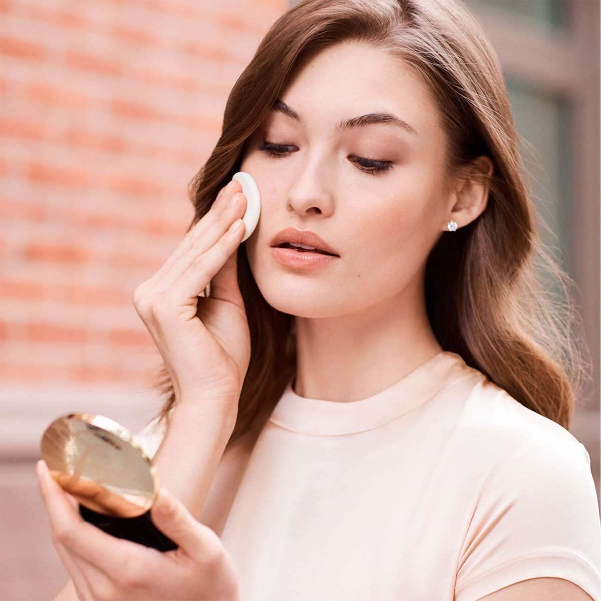 Polvo Estée Lauder Double Wear 2C2 Pale Almond