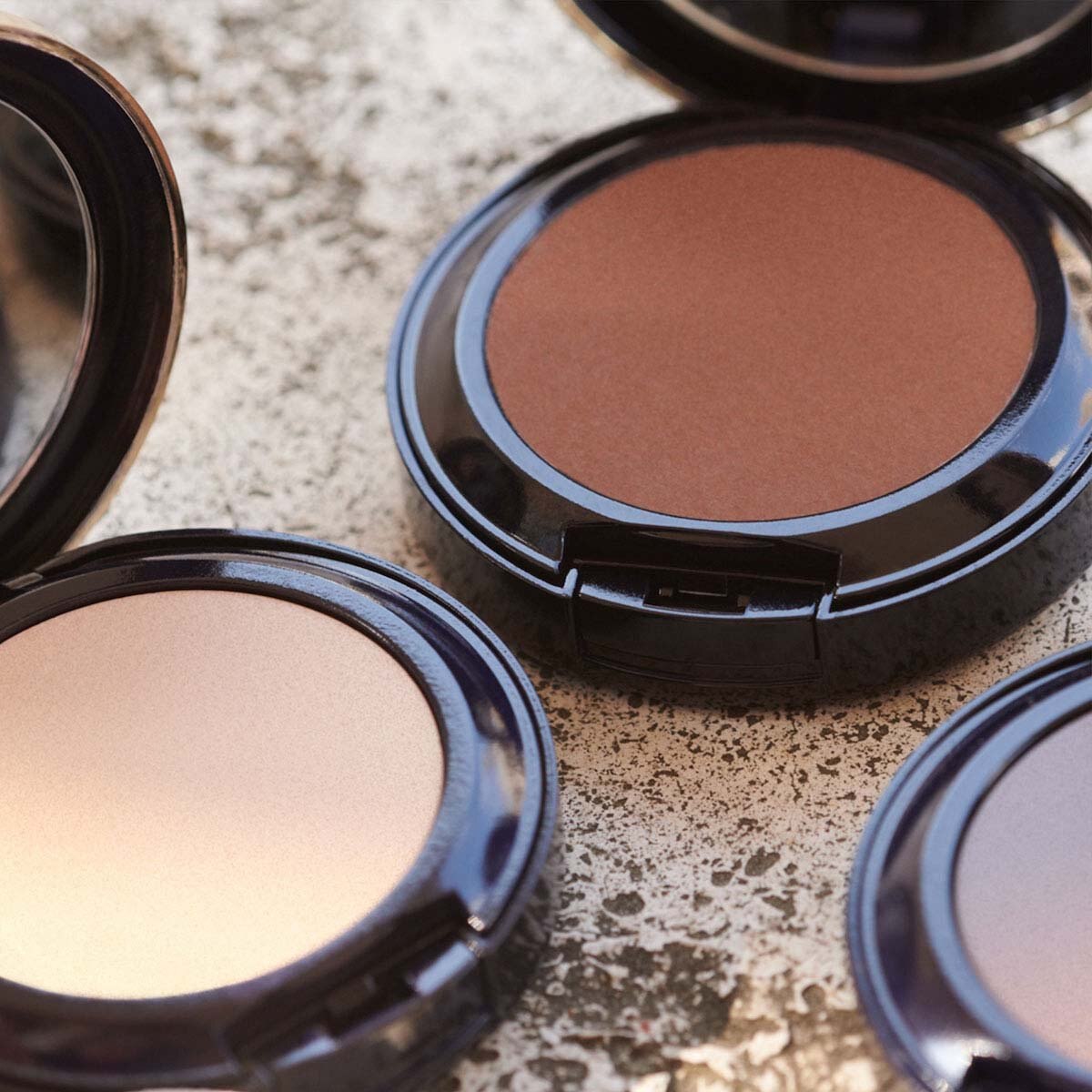 Polvo Estée Lauder Double Wear 2C2 Pale Almond