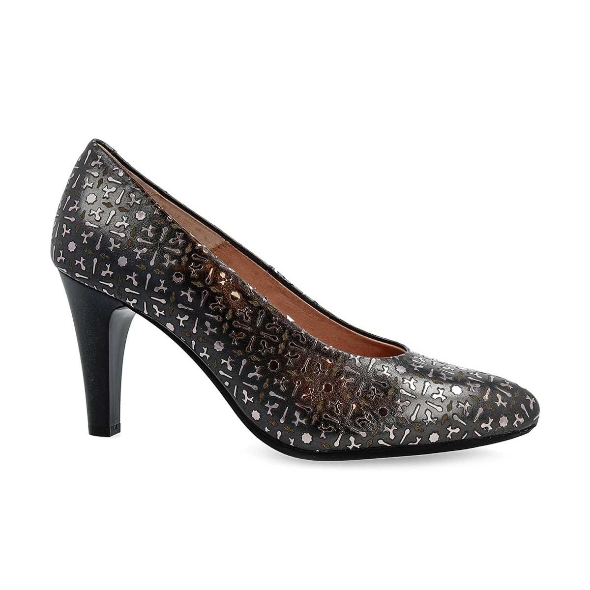 Zapatilla Negra Puntal con Tacón Pitillos
