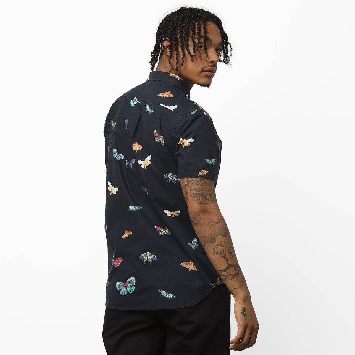 Camisa Negra con Estampado de Mariposas Vans para Caballero