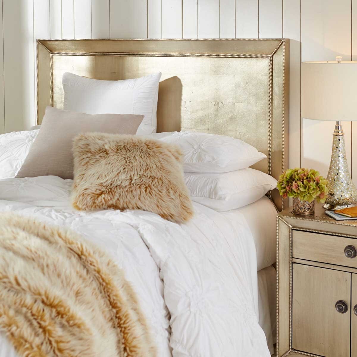 Cabecera Celine Pier 1 Imports - Queen Size