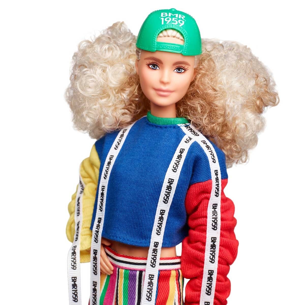 Barbie Latina Cabello Rubio