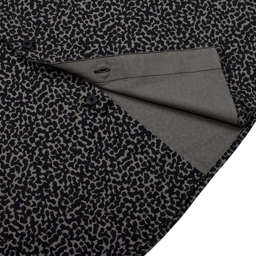 Camisa Negra Estampada Animal Print de Manga Corta para Caballero Fukka