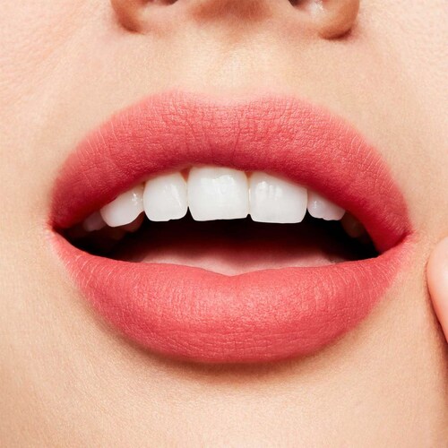 Lipstick MAC Powder Kiss Liquid Lipcolour a Little Tamed