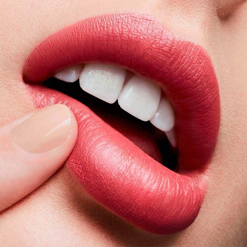 Lipstick MAC Love Me, As If I Care