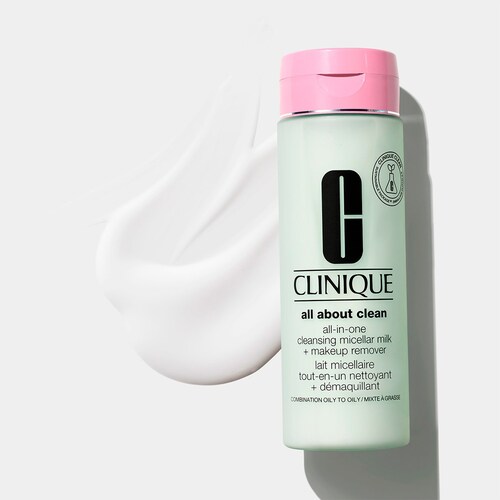 Desmaquillante Clinique para Piel Grasa, Cleansing Micellar Milk + Makeup Remover