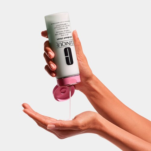 Desmaquillante Clinique para Piel Grasa, Cleansing Micellar Milk + Makeup Remover
