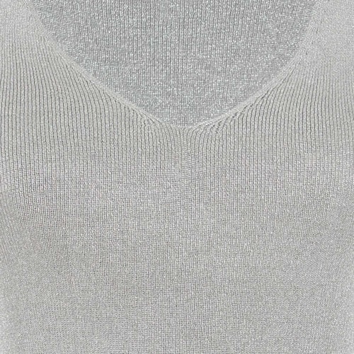 Top Gris Claro Sin Manga Cuello V Diseño Lurex Basel