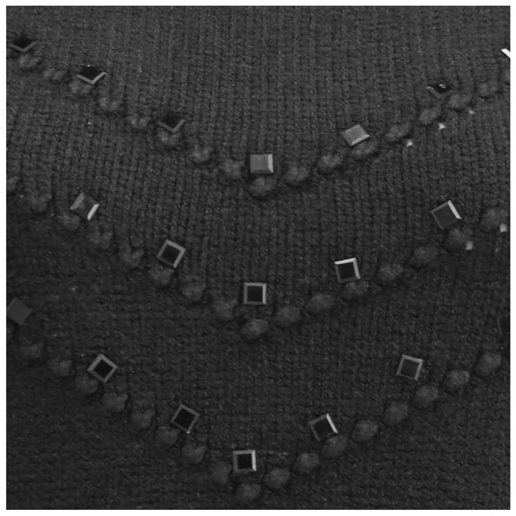 Suéter Piedras Cuello Alto Manga Larga Vitos B&t